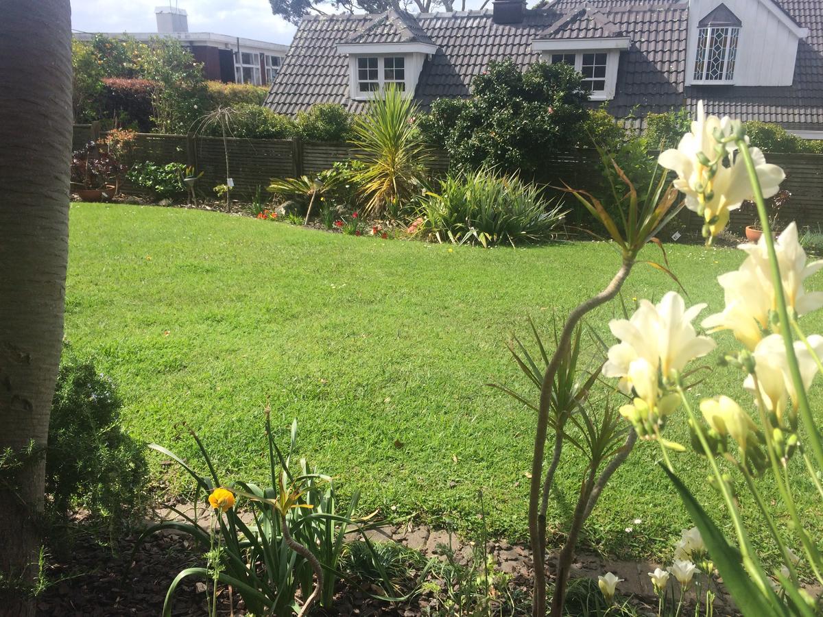 Beach Lodge Auckland Exterior photo